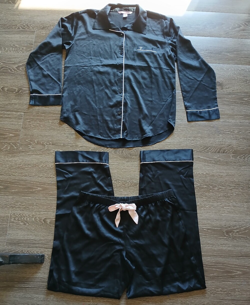 Victoria's Secret Black Smooth Pajama Set with Pink Bow And Trim Sz L Two-Piece